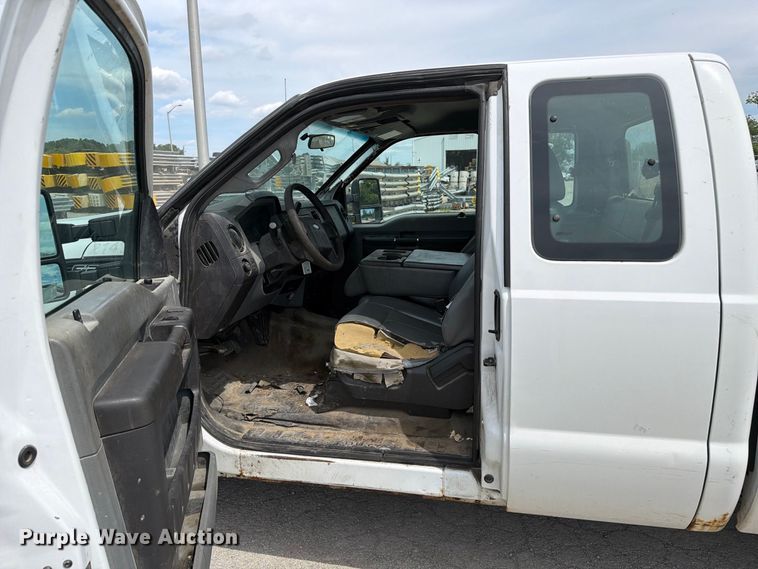 image for item FC3308 2013 Ford F250 Super Duty Ext. Cab pickup truck