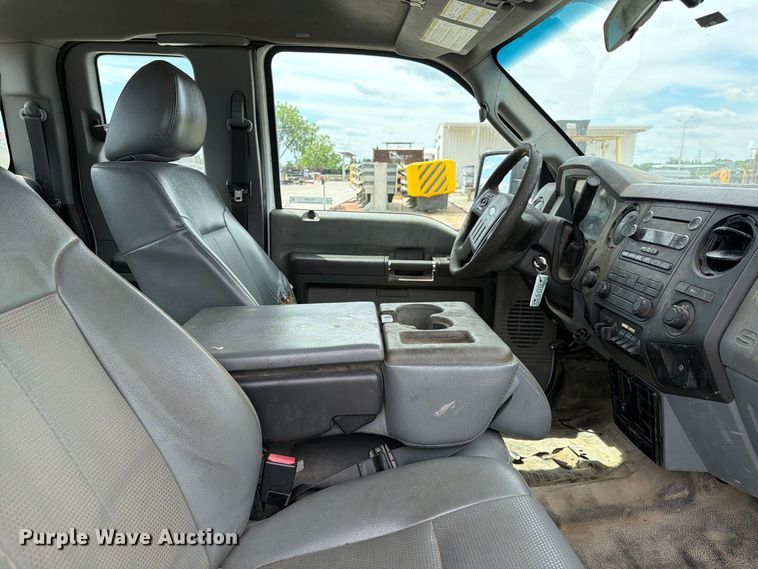 image for item FC3308 2013 Ford F250 Super Duty Ext. Cab pickup truck