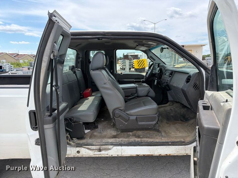image for item FC3308 2013 Ford F250 Super Duty Ext. Cab pickup truck