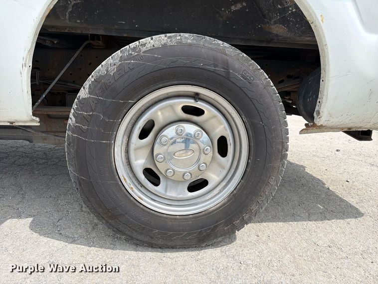image for item FC3308 2013 Ford F250 Super Duty Ext. Cab pickup truck