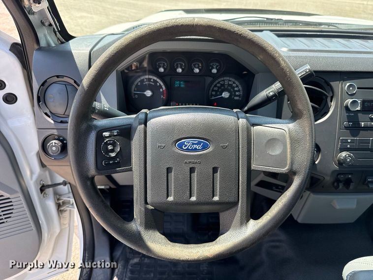 image for item FC4069 2012 Ford F250 Super Duty truck