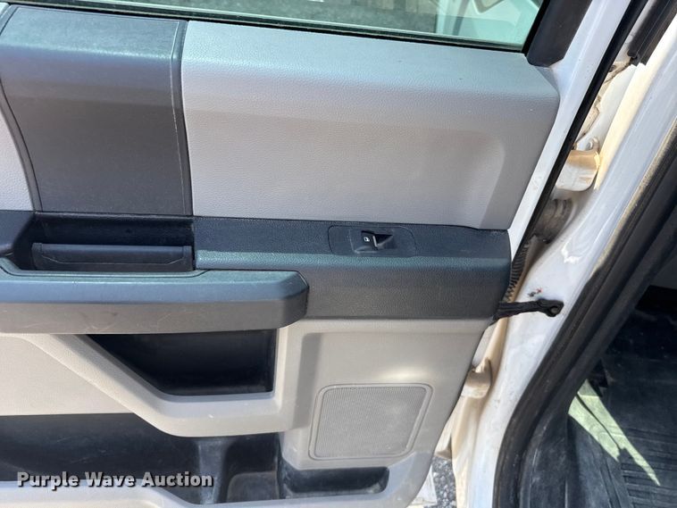 image for item FC4073 2018 Ford F150 Crew Cab pickup truck