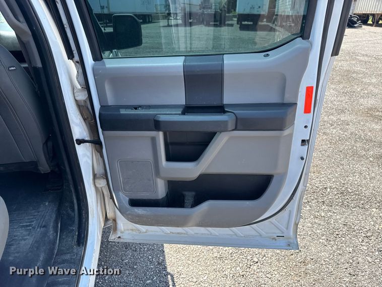 image for item FC4073 2018 Ford F150 Crew Cab pickup truck