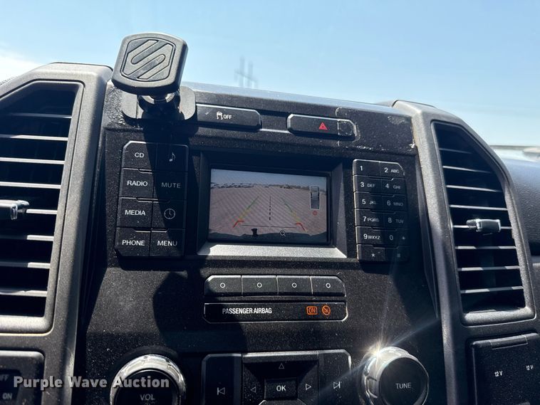image for item FC4074 2018 Ford F250 Super Duty Crew Cab pickup truck