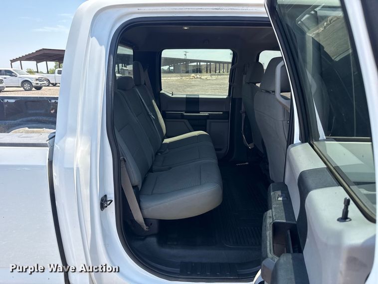 image for item FC4074 2018 Ford F250 Super Duty Crew Cab pickup truck
