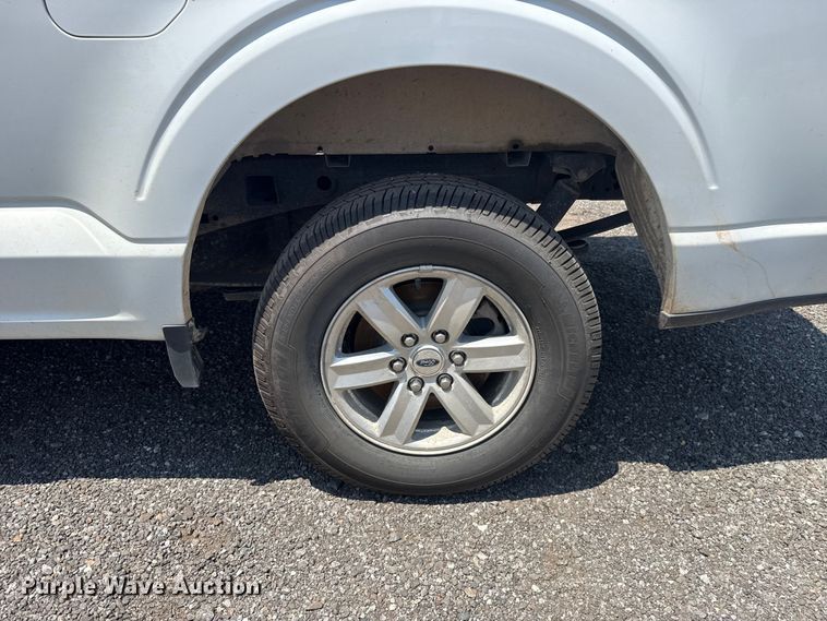 image for item FC4075 2022 Ford F150 Crew Cab pickup truck