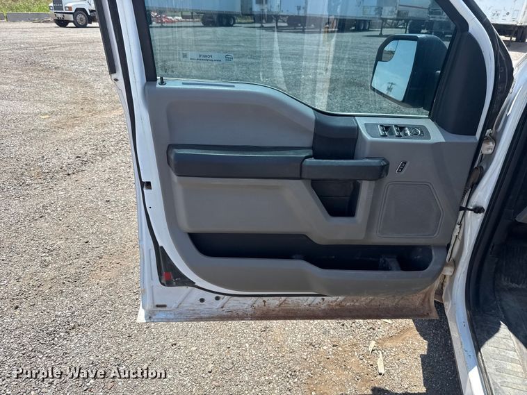 image for item FC4076 2018 Ford F150 Ext. Cab pickup truck