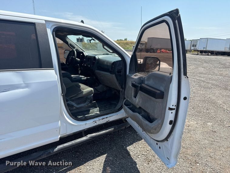 image for item FC4078 2020 Ford F-150 Crew Cab pickup truck