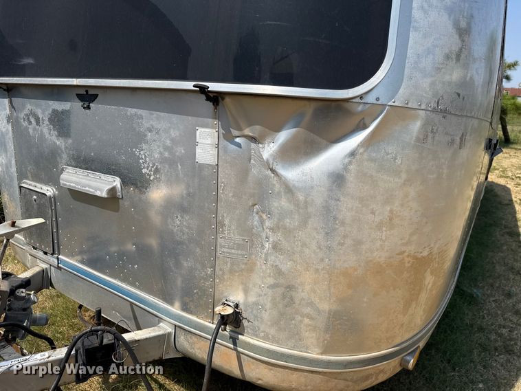 image for item FC4109 1977 Airstream Ambassador camper