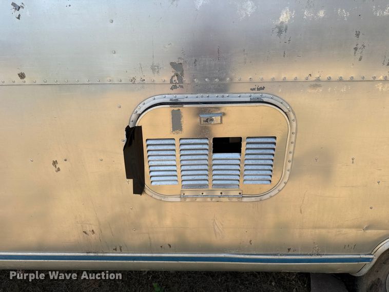 image for item FC4109 1977 Airstream Ambassador camper
