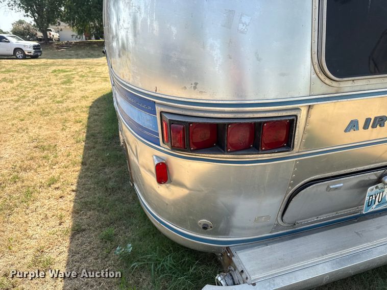 image for item FC4109 1977 Airstream Ambassador camper
