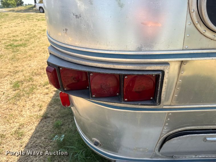 image for item FC4109 1977 Airstream Ambassador camper
