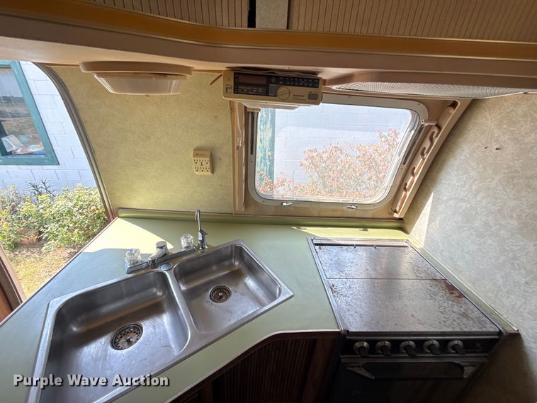 image for item FC4109 1977 Airstream Ambassador camper