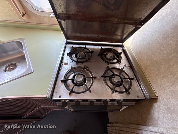 image for item FC4109 1977 Airstream Ambassador camper