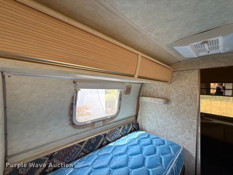 image for item FC4109 1977 Airstream Ambassador camper