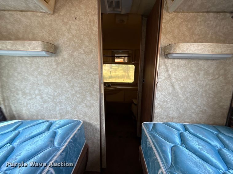 image for item FC4109 1977 Airstream Ambassador camper