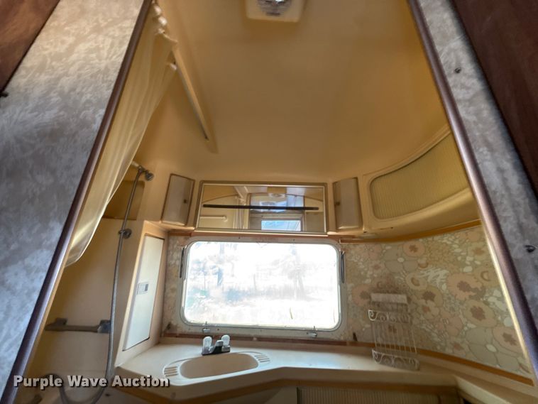 image for item FC4109 1977 Airstream Ambassador camper