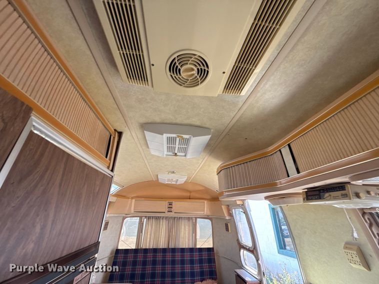 image for item FC4109 1977 Airstream Ambassador camper
