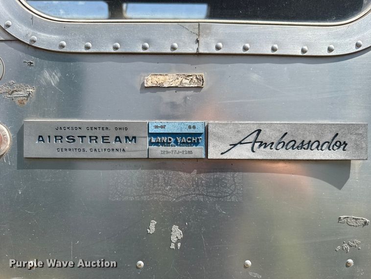 image for item FC4109 1977 Airstream Ambassador camper