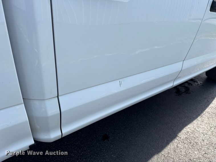 image for item FC4119 2015 Ford F150 Crew Cab pickup truck