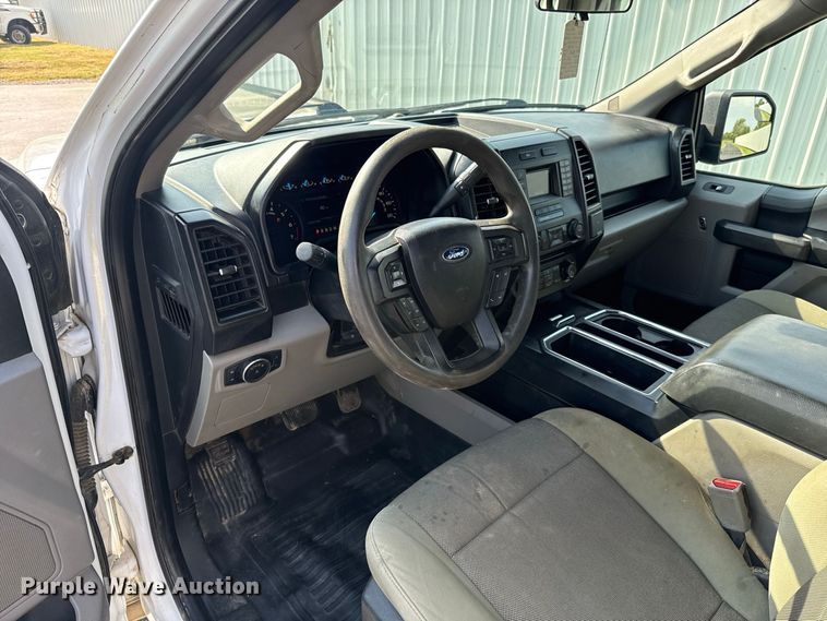 image for item FC4119 2015 Ford F150 Crew Cab pickup truck