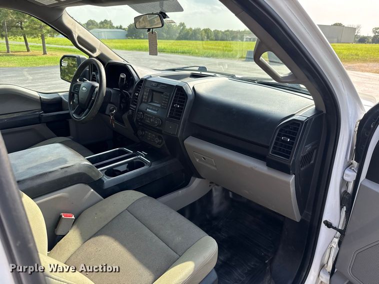 image for item FC4119 2015 Ford F150 Crew Cab pickup truck