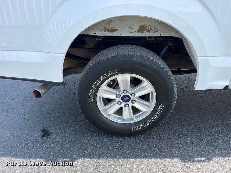 image for item FC4119 2015 Ford F150 Crew Cab pickup truck