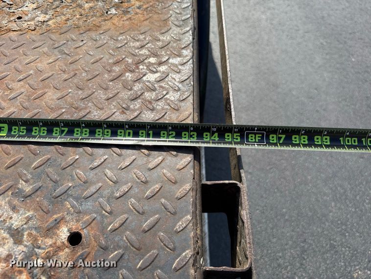 image for item FC4121 2011 Ford F350 Ext. Cab flatbed pickup truck