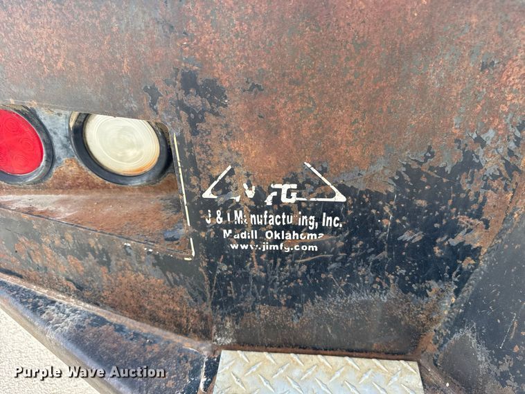 image for item FC4121 2011 Ford F350 Ext. Cab flatbed pickup truck