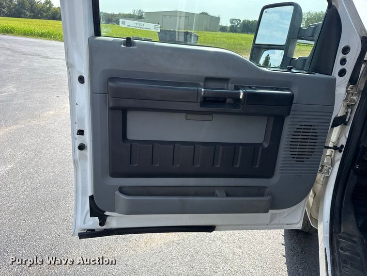 image for item FC4121 2011 Ford F350 Ext. Cab flatbed pickup truck