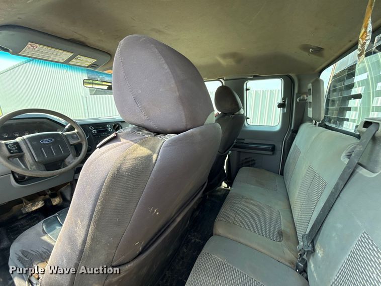 image for item FC4121 2011 Ford F350 Ext. Cab flatbed pickup truck