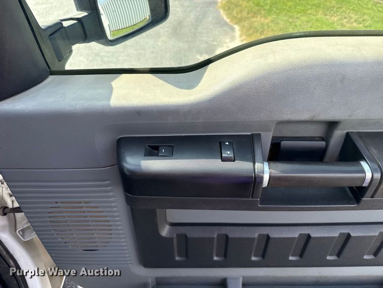 image for item FC4121 2011 Ford F350 Ext. Cab flatbed pickup truck