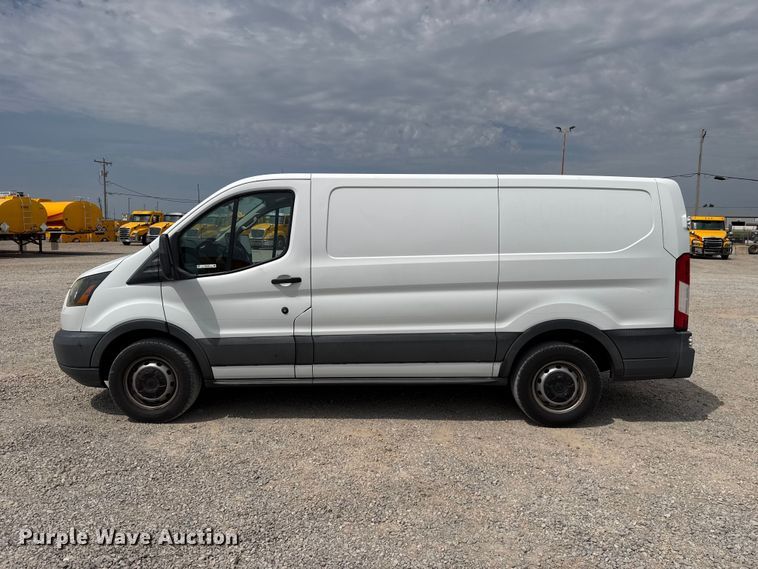 image for item FC4138 2018 Ford Transit 150 van