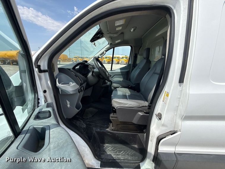 image for item FC4138 2018 Ford Transit 150 van