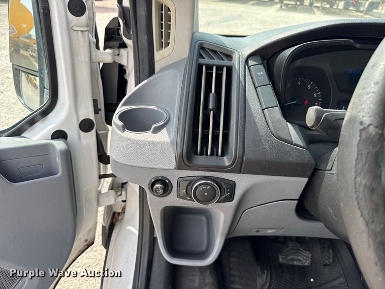 image for item FC4138 2018 Ford Transit 150 van