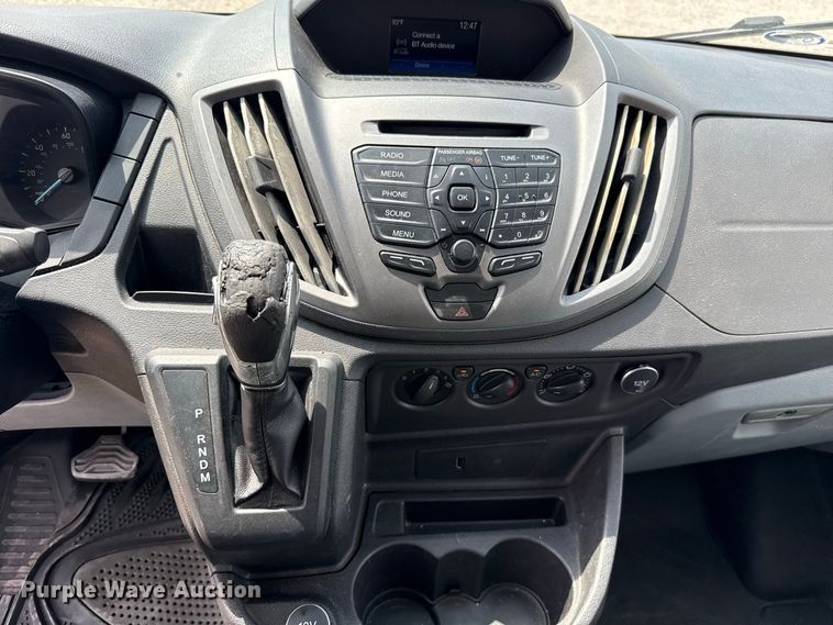 image for item FC4138 2018 Ford Transit 150 van