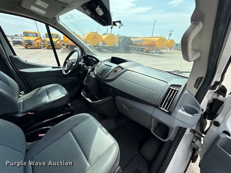 image for item FC4138 2018 Ford Transit 150 van