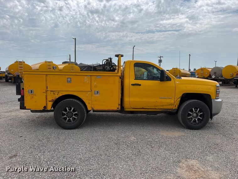 image for item FC4139 2015 Chevrolet Silverado 3500HD utility bed pickup truck