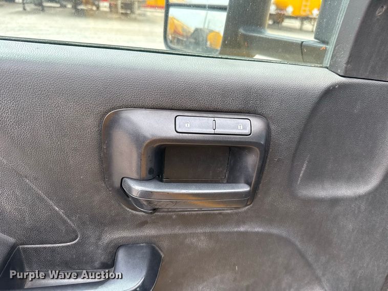 image for item FC4139 2015 Chevrolet Silverado 3500HD utility bed pickup truck