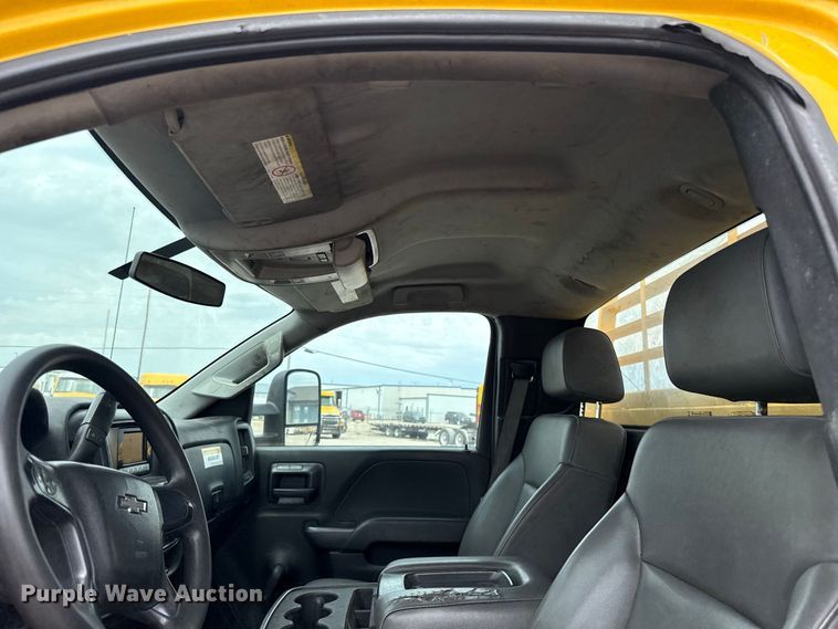 image for item FC4139 2015 Chevrolet Silverado 3500HD utility bed pickup truck