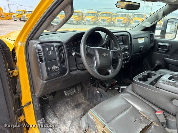 image for item FC4139 2015 Chevrolet Silverado 3500HD utility bed pickup truck