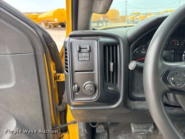 image for item FC4139 2015 Chevrolet Silverado 3500HD utility bed pickup truck