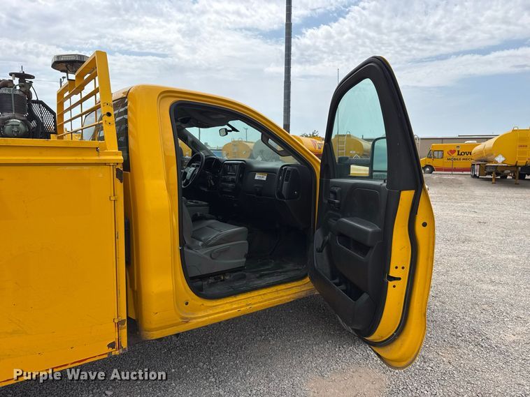 image for item FC4139 2015 Chevrolet Silverado 3500HD utility bed pickup truck