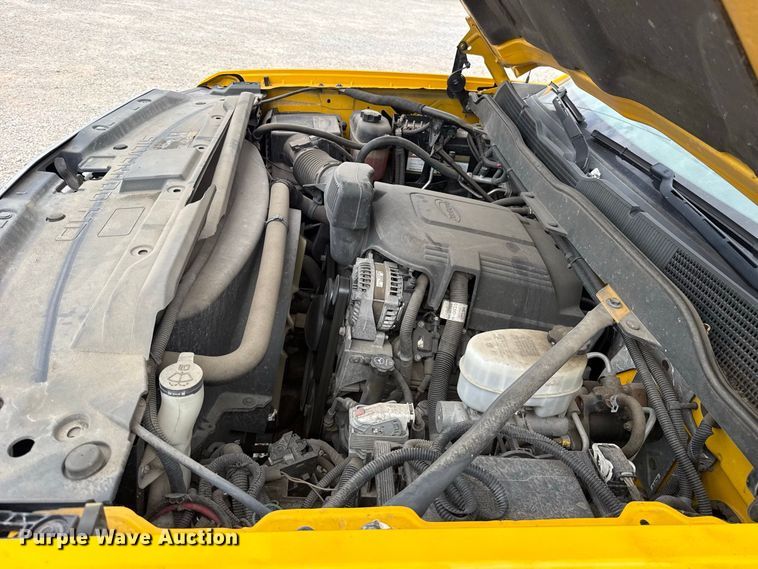 image for item FC4139 2015 Chevrolet Silverado 3500HD utility bed pickup truck