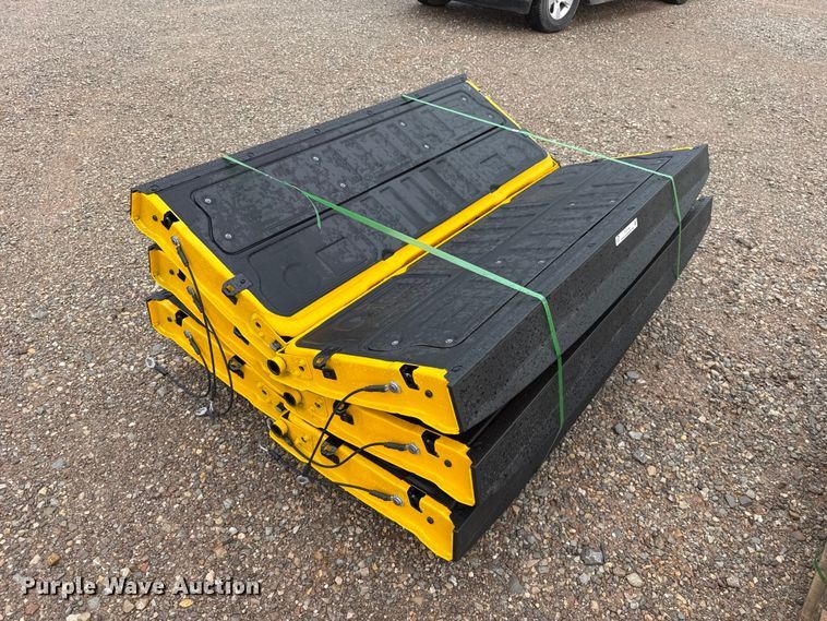 image for item FC4144 (6) pickup truck tailgates