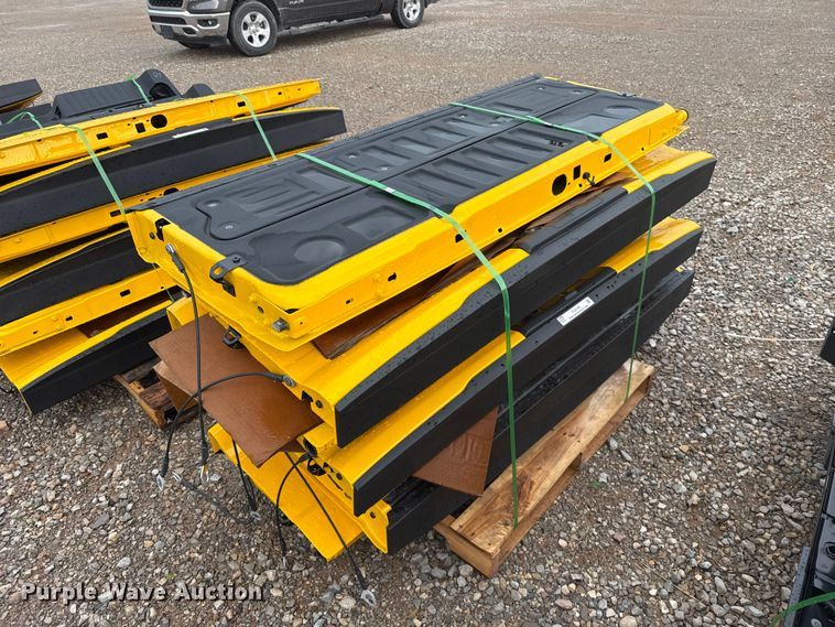 image for item FC4146 (7) pickup truck tailgates