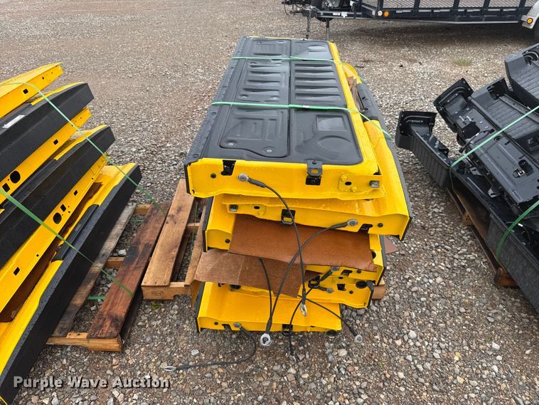 image for item FC4146 (7) pickup truck tailgates