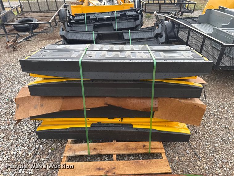image for item FC4146 (7) pickup truck tailgates