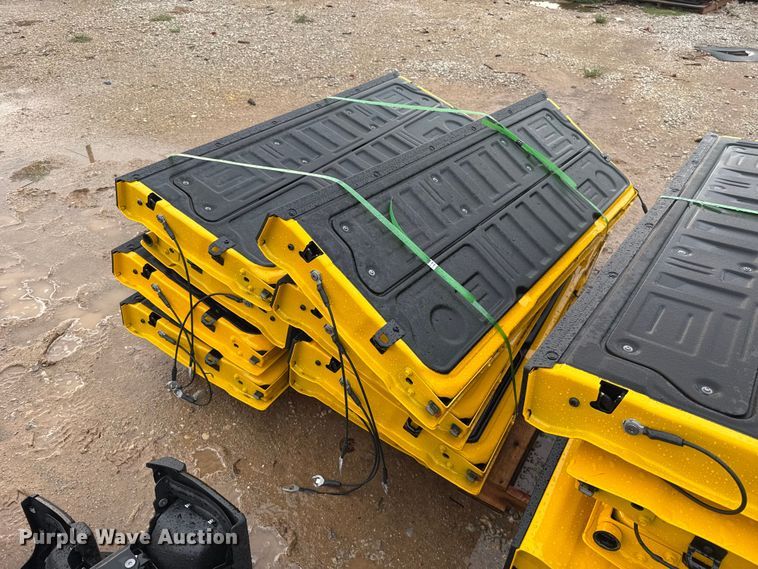 image for item FC4149 (8) pickup truck tailgates