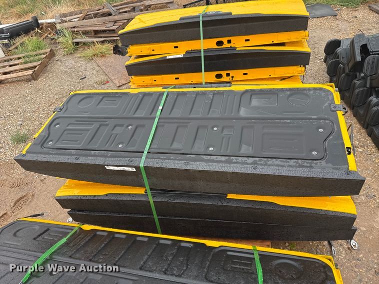 image for item FC4150 (6) pickup truck tailgates